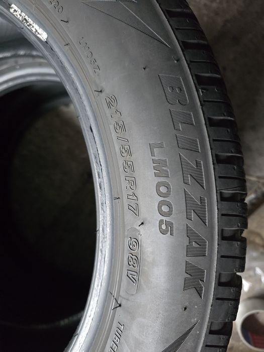 Bridgestone 215/55 R17 98V MS iarnă