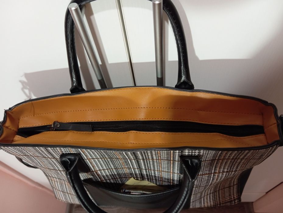 Дамска чанта  "каре"