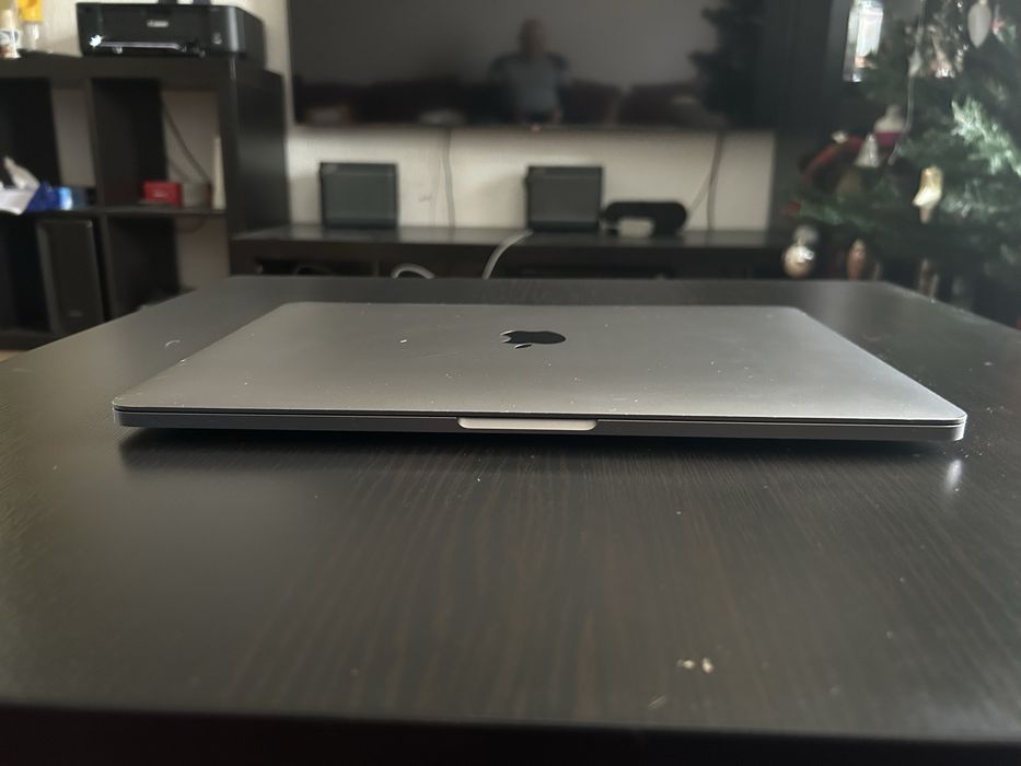 Macbook Pro A1989 i7 16 GB RAM 2 TB SSD baterie 302 cicluri