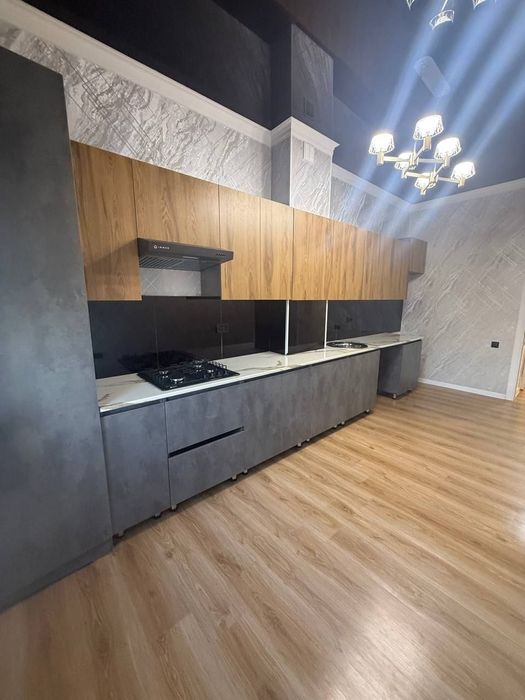 2 xonalik 8 etaj gorgaz Sofiya
GORGAZ SAFIYA 
75 kv metr 
Narxi 55000$