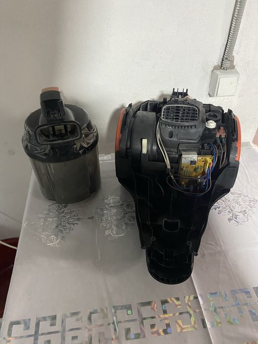 Продам пылесос Samsung на запчасти