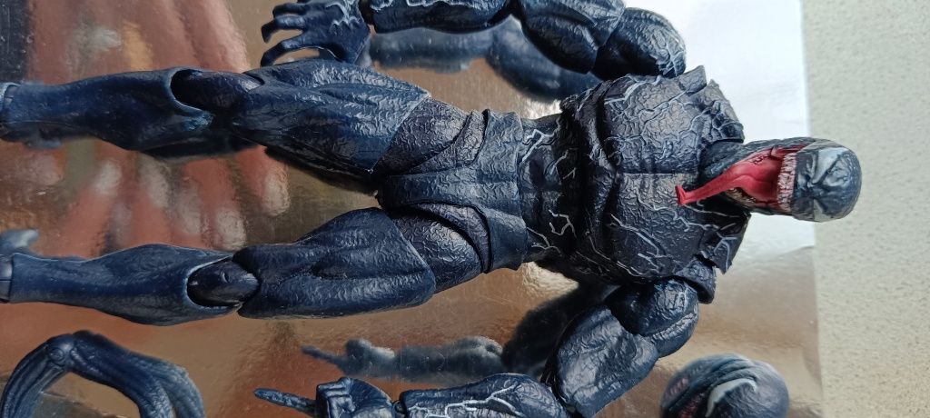 Венъм фигура Venom