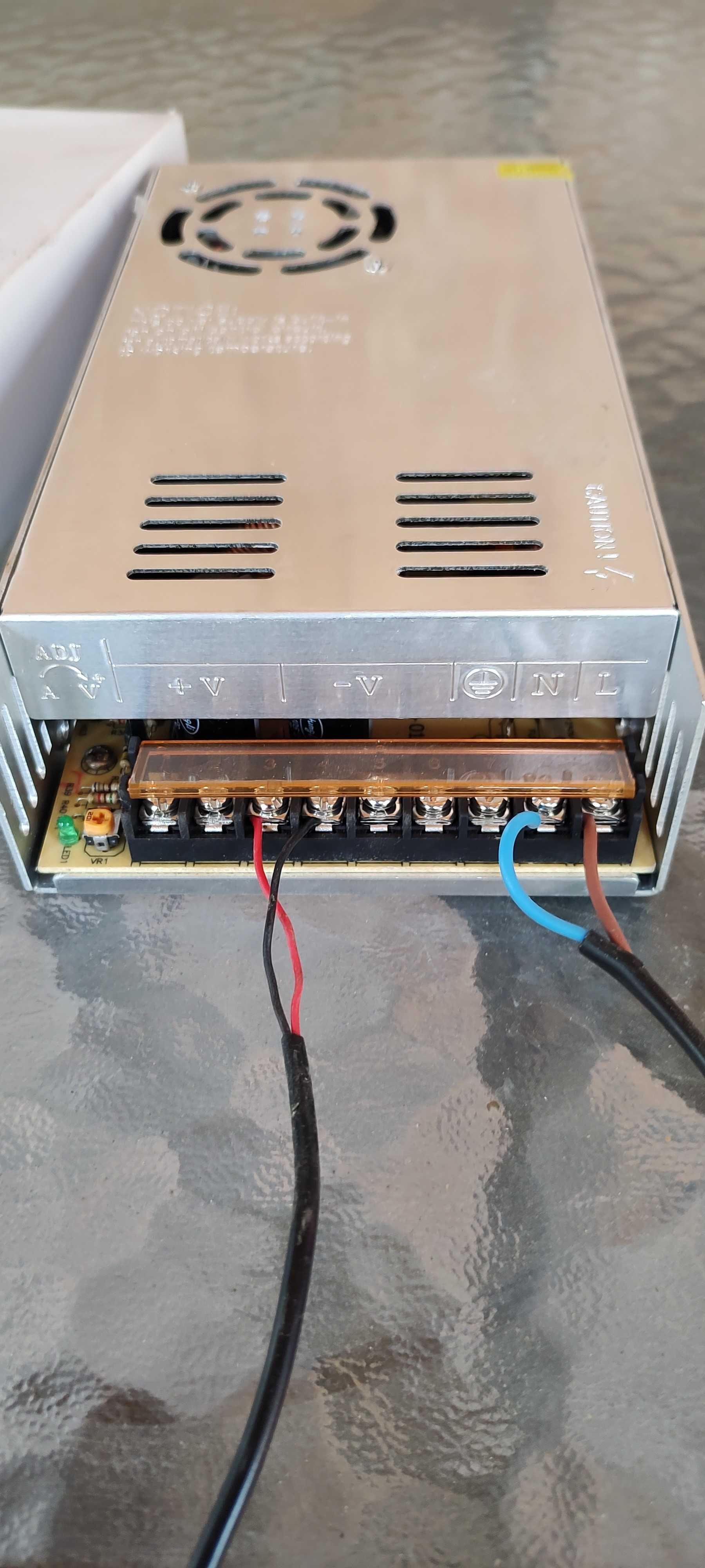 vind adaptor 48V si 7A cu ventilator