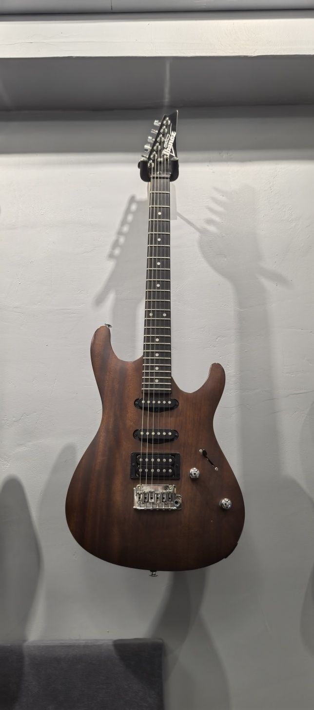 Ibanez Gio GS 220 NT - электрогитара