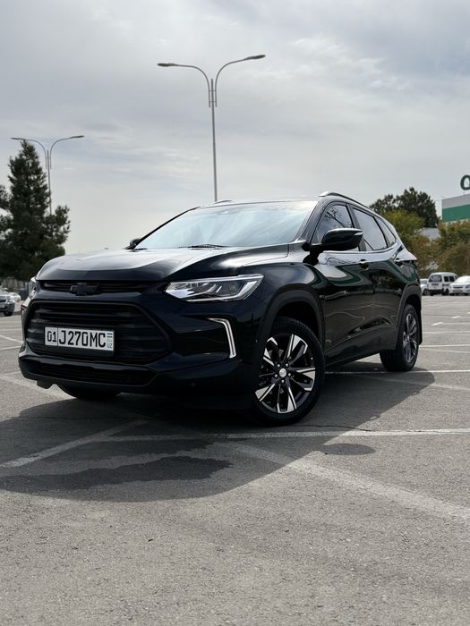 Tracker premier автомобили сотилади