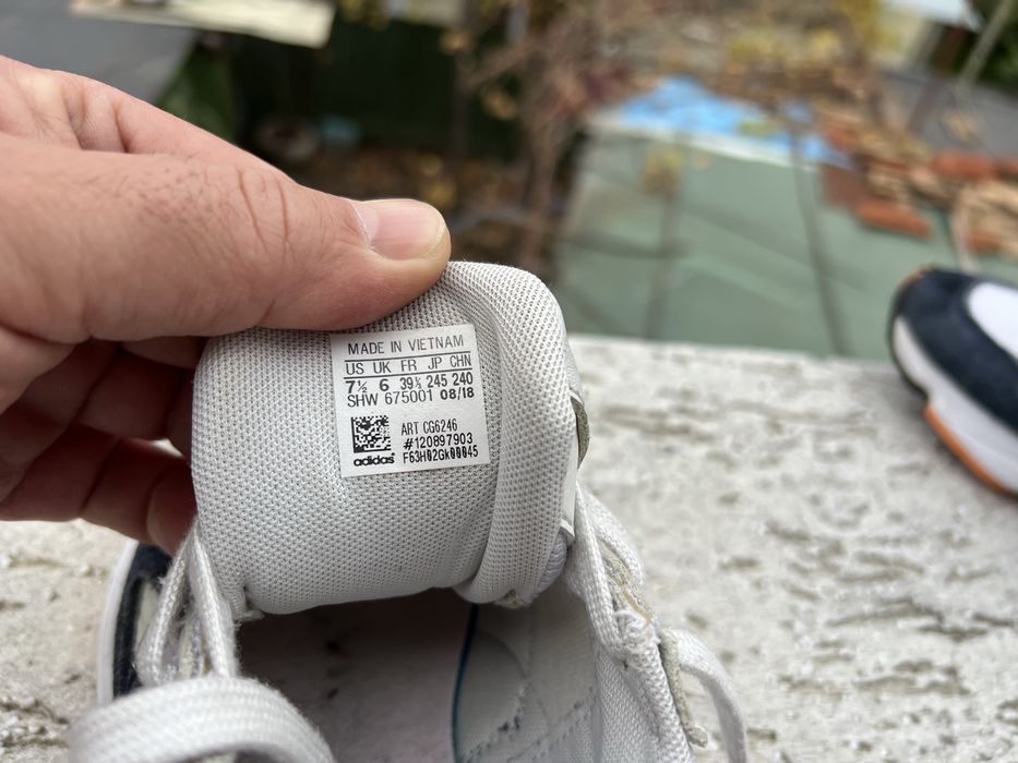 Adidas Falcon 39 1/3