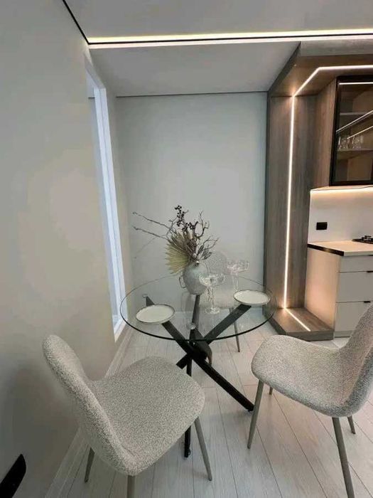 Дава се под наем Тристаен апартамент в София, Зона Б-18 - 100 кв.м за 637.5 € - Снимка #3