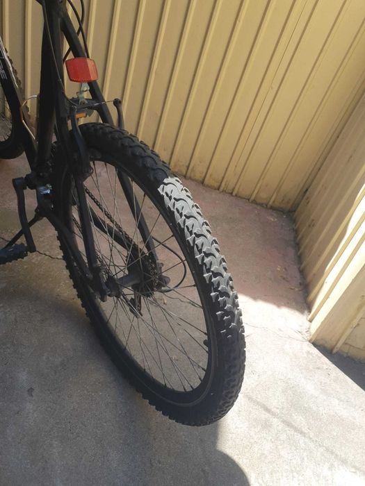 Vând bicicleta aluminiu