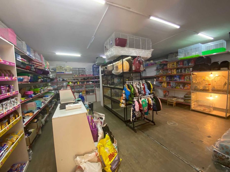 Продаётся магазин, отдельное здание в 11 микрорайоне, РЫНОК АЛАТАУ