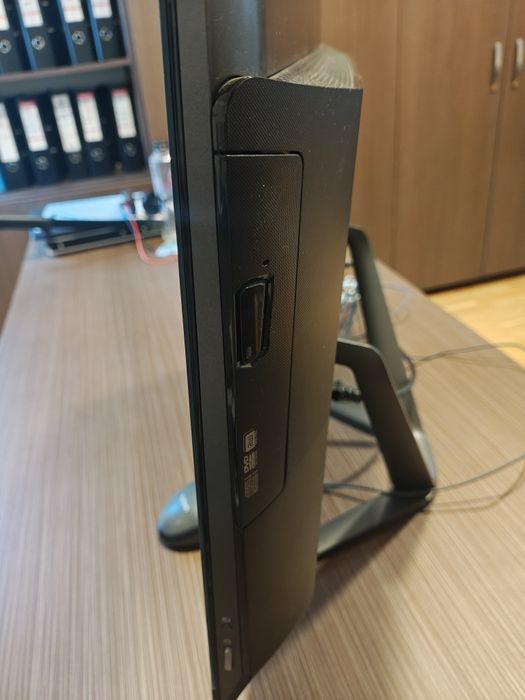 Lenovo touch screen 23,8" AIO i5 - 8G - 500Gb HDMI in si out