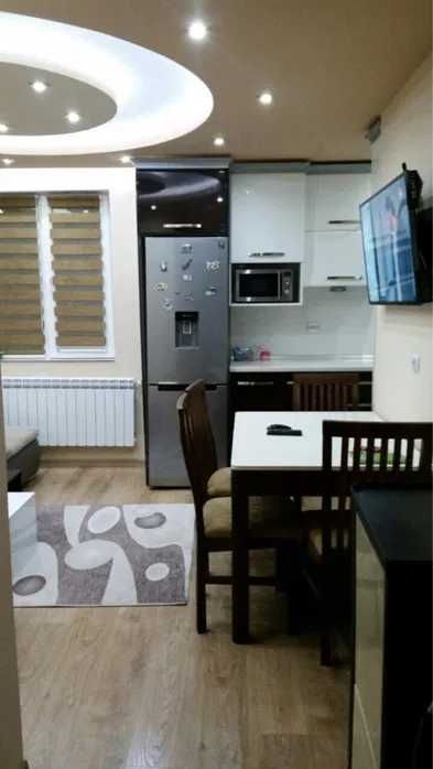 Продава се Тристаен апартамент в Айтос - 72 кв.м за 1084 €/кв.м - Снимка #3