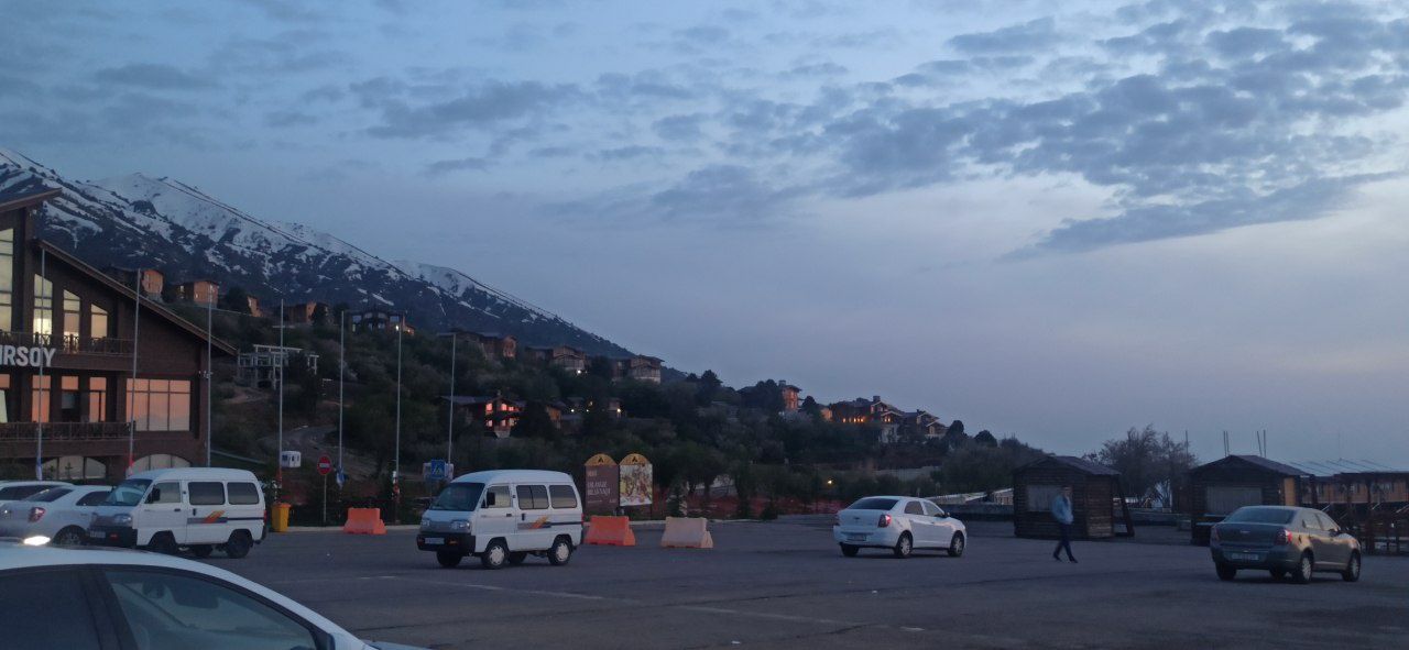 Taksi xizmati usluga v gori toqqa taxi transfer