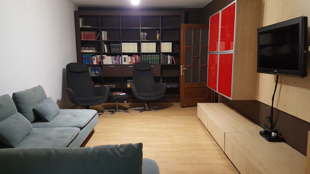 Închiriez apartament 3 camere, parter, str. Știrbei Vodă, Zăvoi