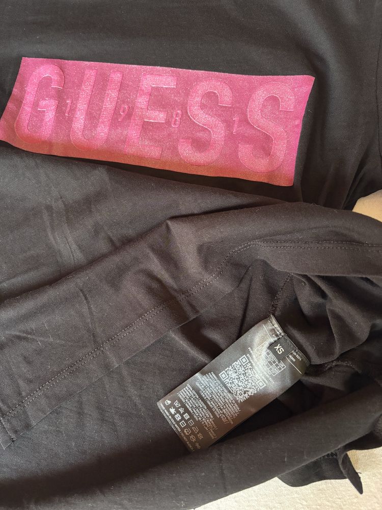 Тениска на Guess
