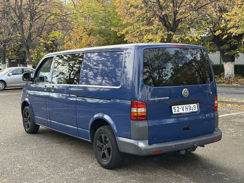 VW Transporter T5 1.9 Tdi Modelul Lung cu 6 Locuri si Marfa