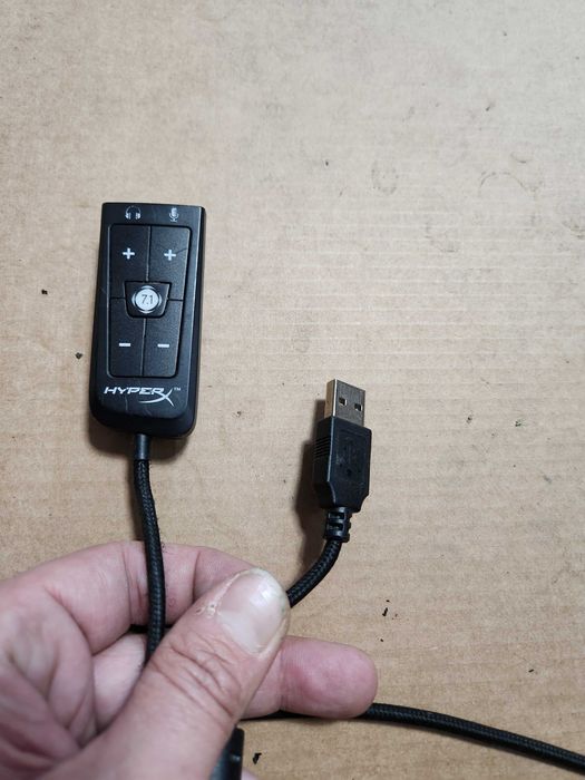 Casti Gaming Hyper X Cloud 2 + placa de sunet aferenta