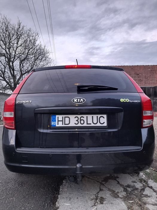 Vând Kia Ceed 1.6 Diesel 2012