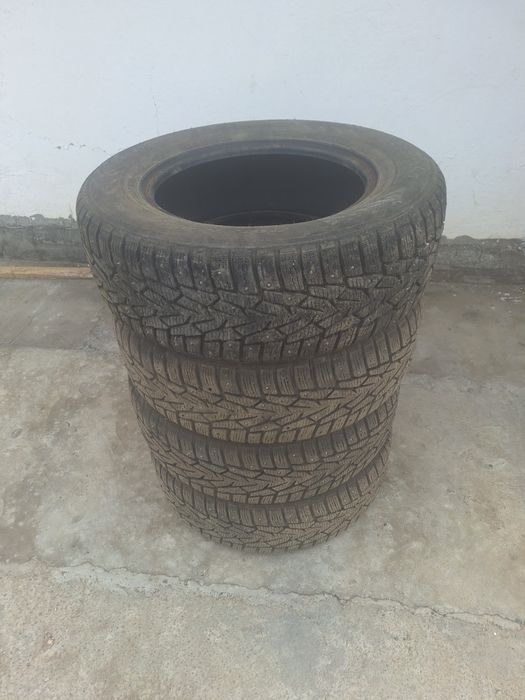 Nokian 205/65 R15