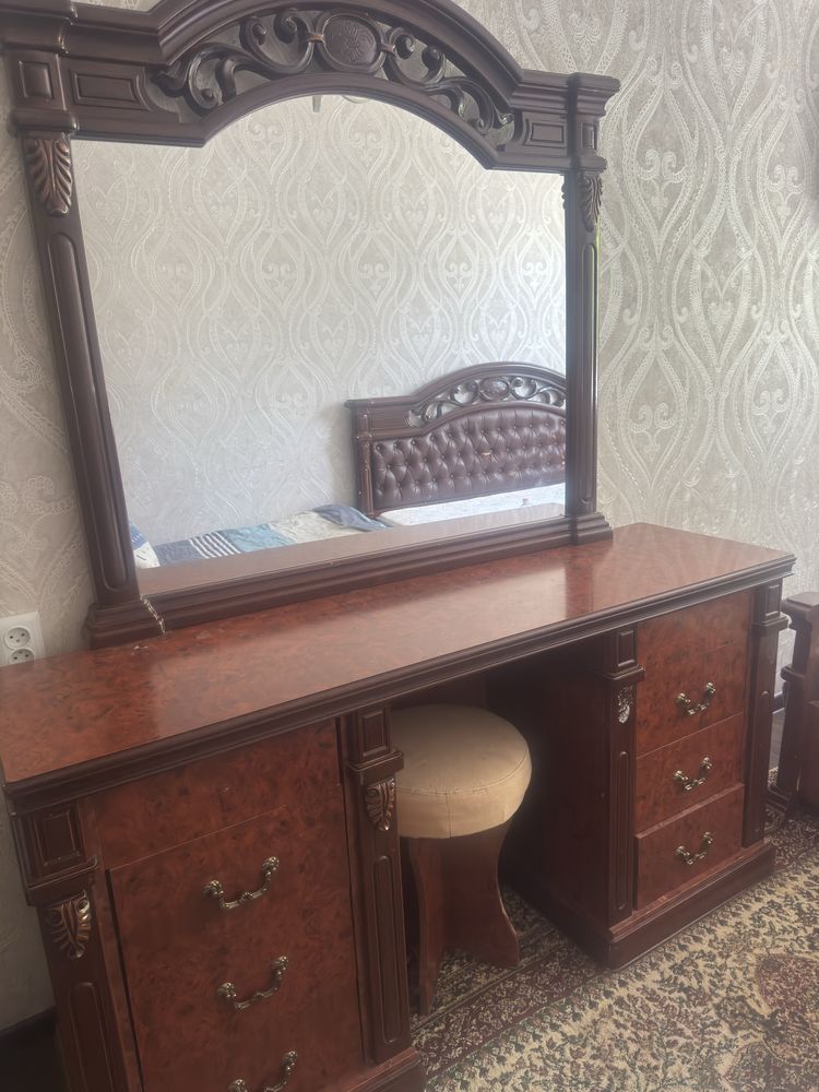 Spalniy komplekt mebel
