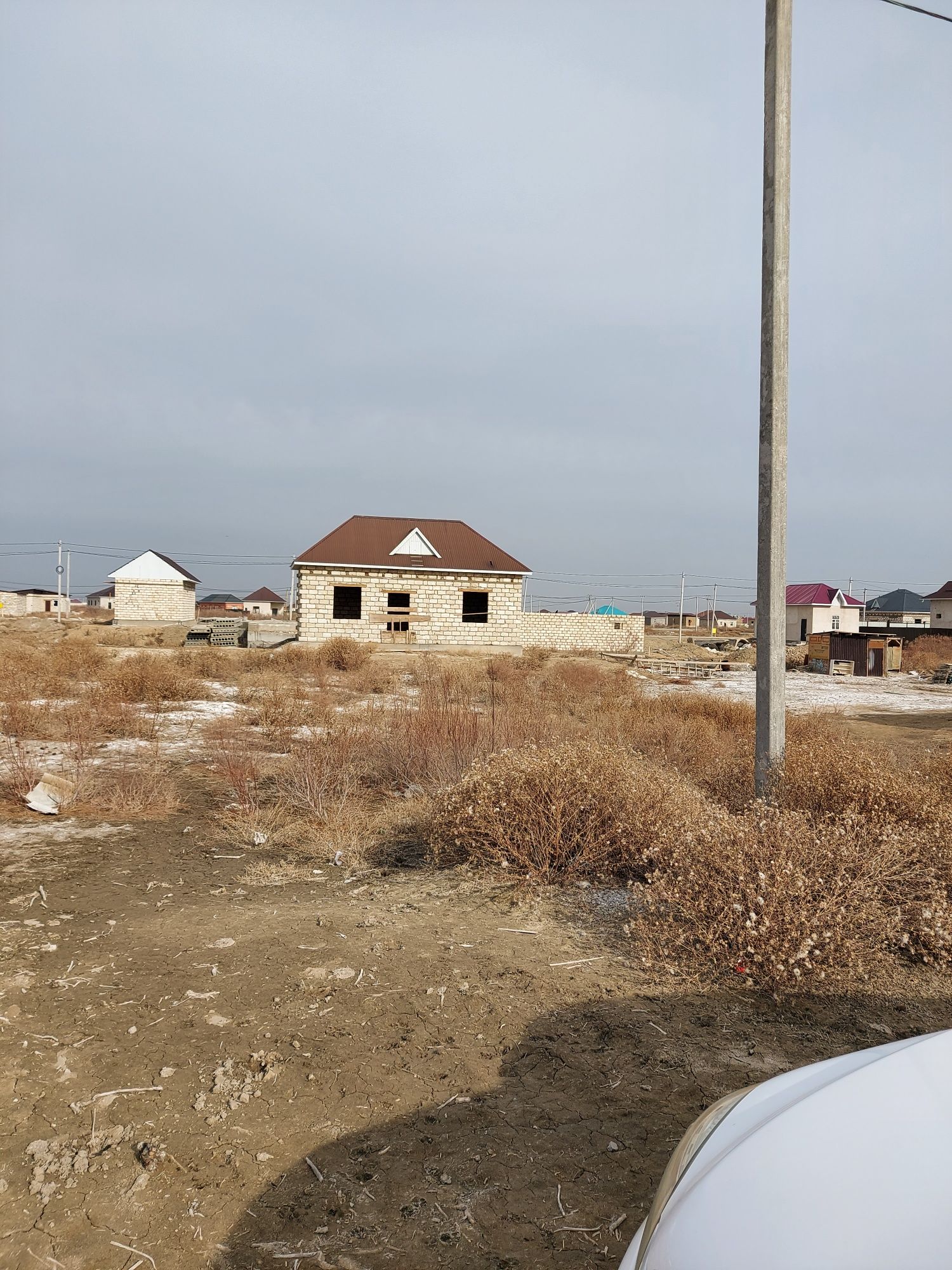 Продам недостроенную времянку