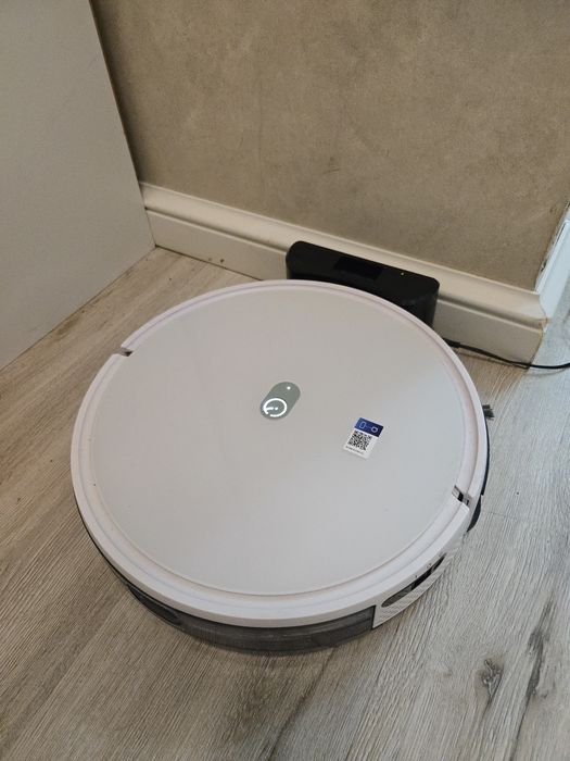 Робот пылесос yeedi