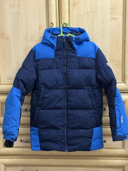 Продам куртку для мальчика!