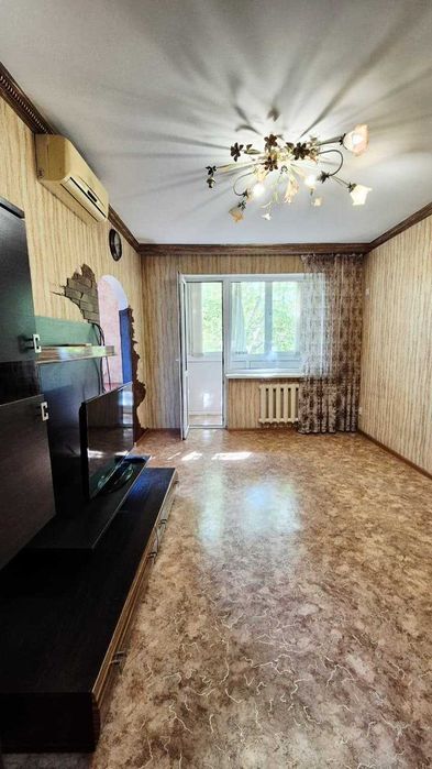 Продам 2-х комн квартиру  в   центре