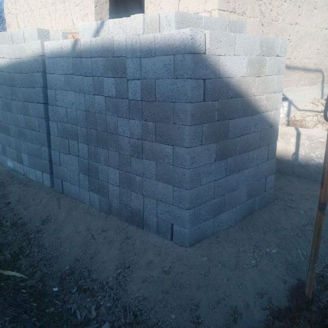 Sfatli beton bloklar