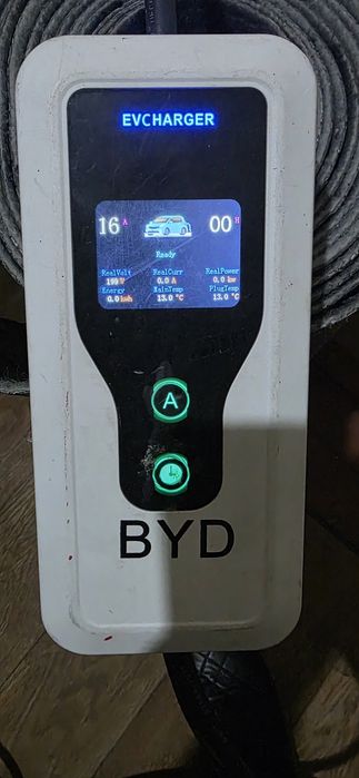 BYD zaryadnik  220 v , 380 v srochno sotiladi
