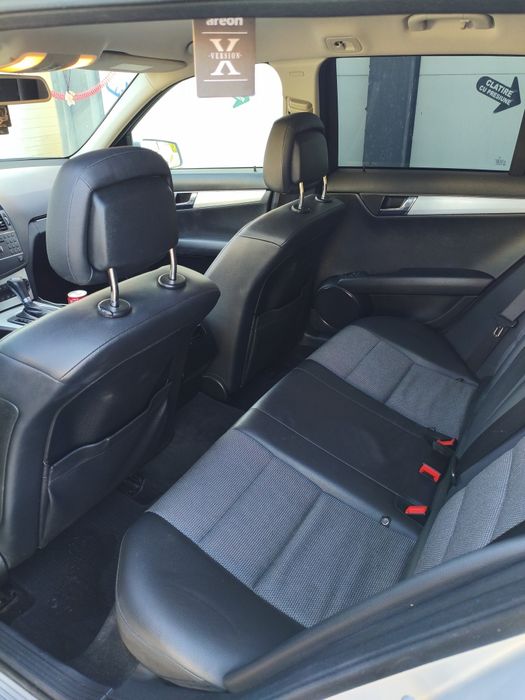 Mercedes C- Class 2009 w204