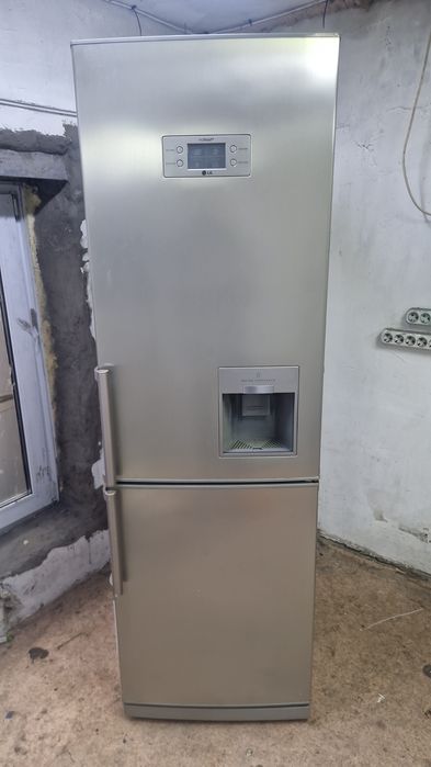 Холодильник LG  "no frost "