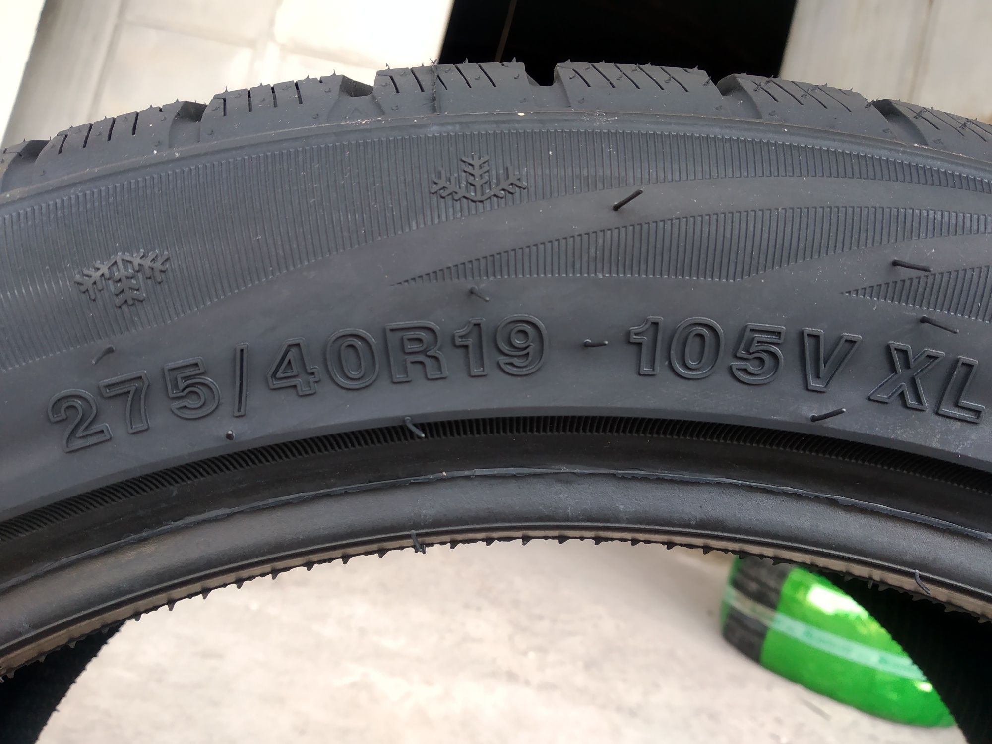 Разноширокий зимние автошины 245/45R19 - 275/40R19