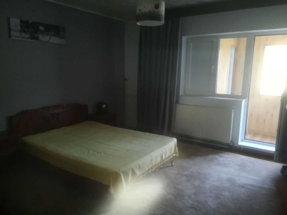 Inchiriere  Etaj  Vila