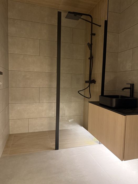 Apartament 2 camere decomandat 79 mp Et 1 la Vila Strand de inchiriat