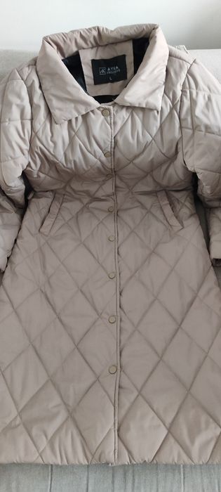 Плащ бежевого цвета размер L