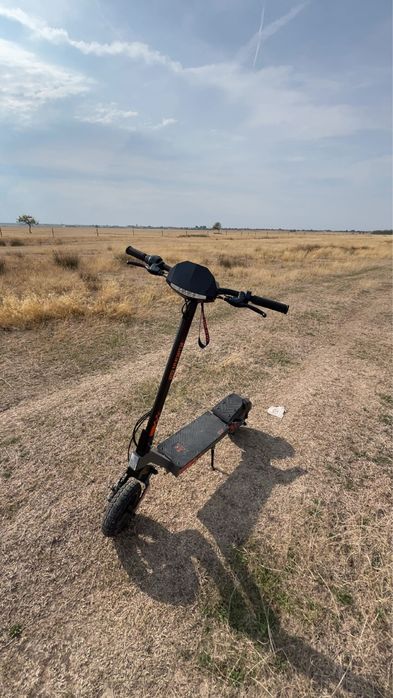 Vand trotineta kukirin g2 folosita