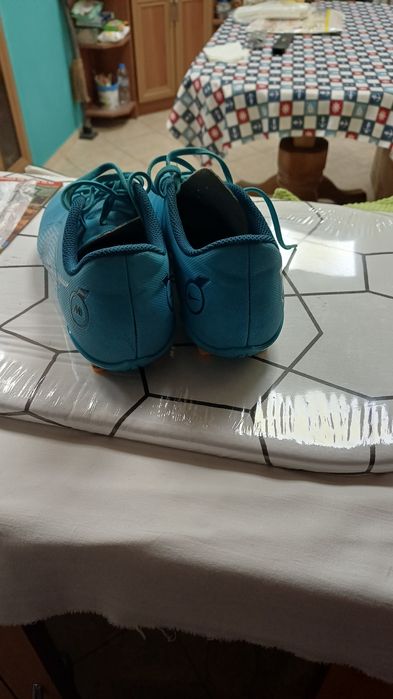 Футболни обувки nike р-р 37,5