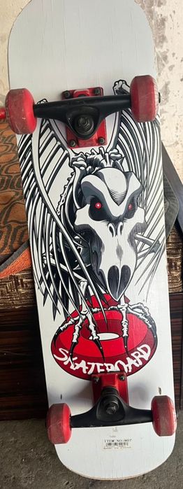 Скайтборд в отличном состояние