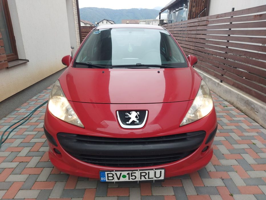Peugeot 207 din România cumpărat din reprezenta