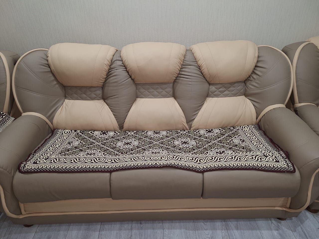 Продам диван 3,2,1