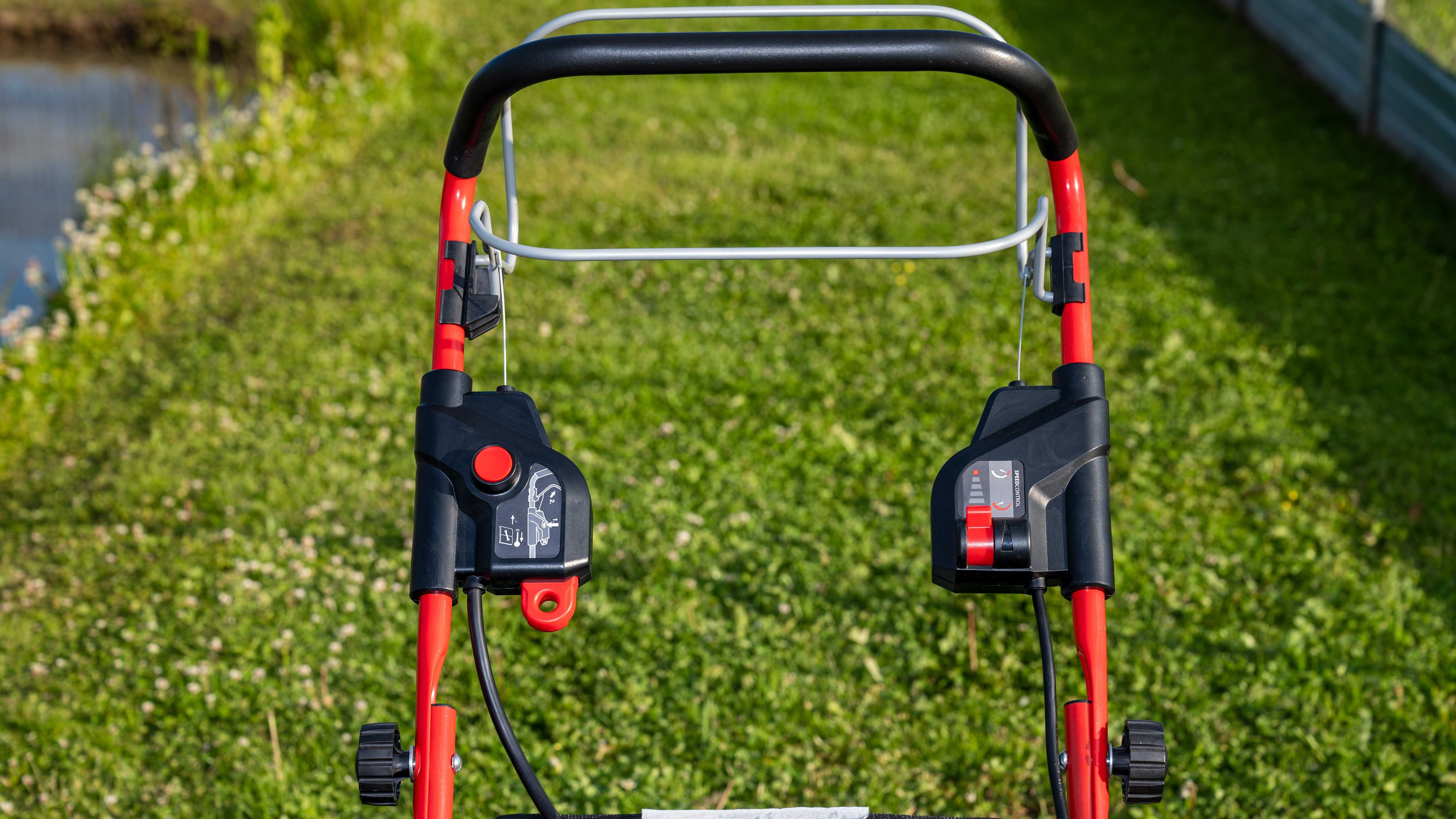 Mașină de tuns gazon / iarba Einhell GE-CM 36/47 Professional