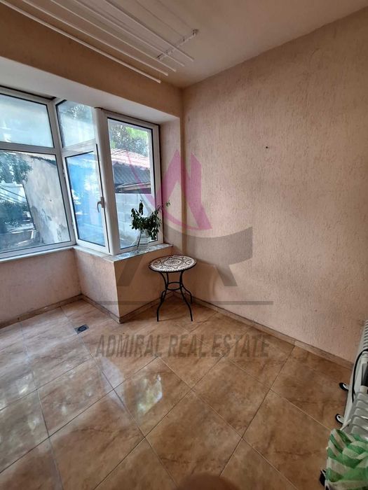 Дава се под наем Тристаен апартамент в Варна, Център - 100 кв.м за 600 € - Снимка #2