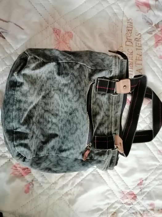 Дамски чанти различни модели