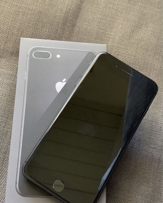 Продам iphone 8plus.