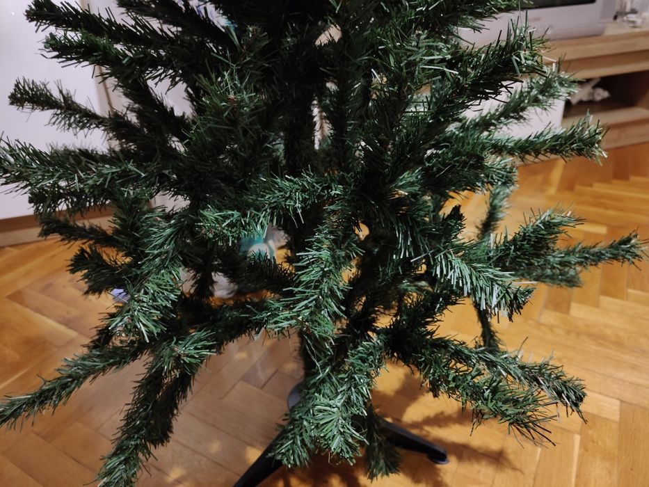 Малка изкуствена елха за