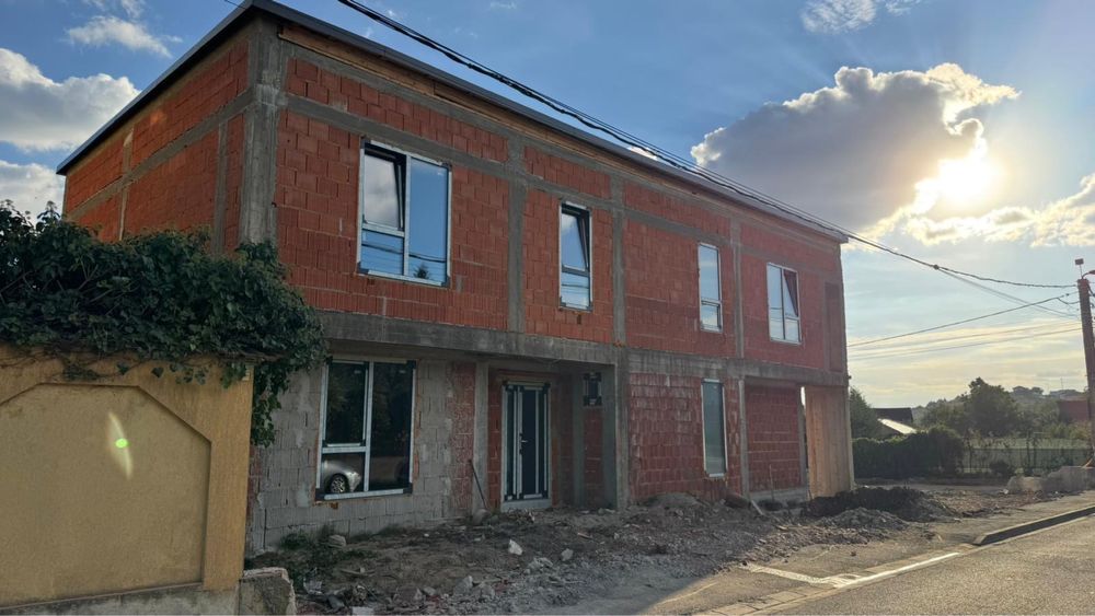 Constructie noua de vanzare