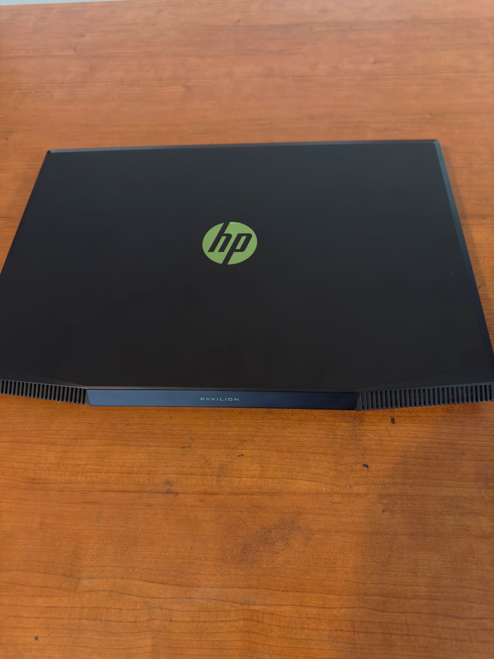 Лаптоп hp pavilion 8gen