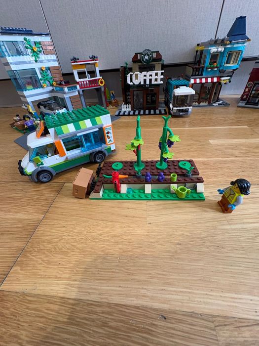 Lego Oras Magazin, Cafenea, Bloc, Tuning