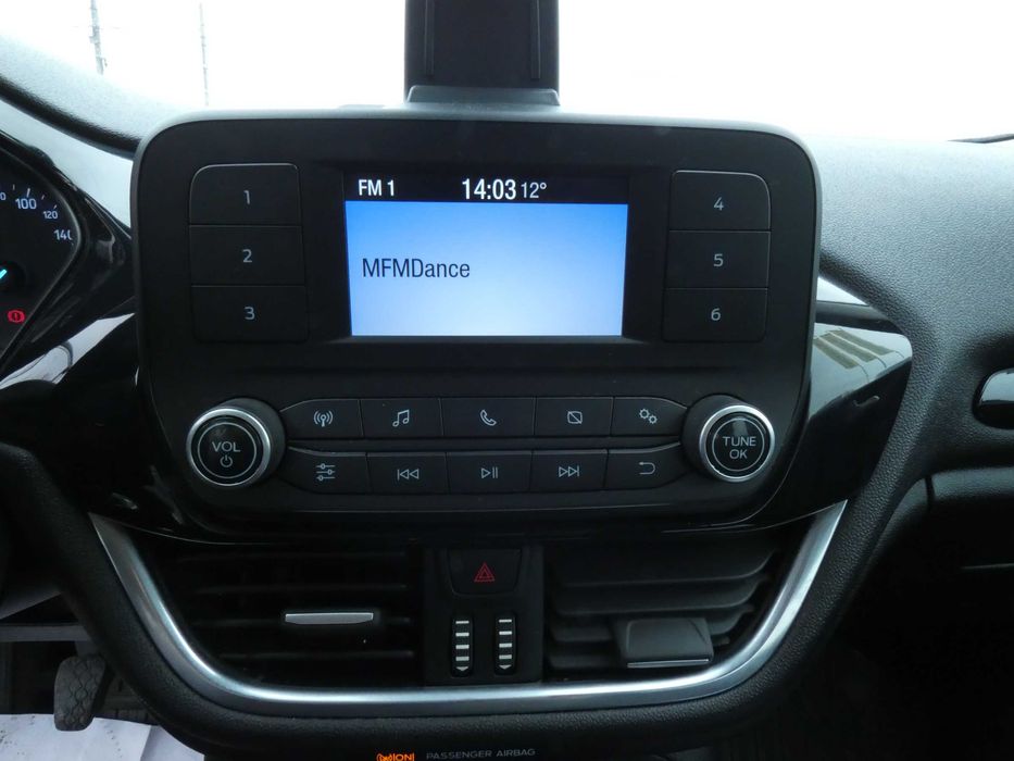 Ford Fiesta / 3 unitati / lane assist / diesel