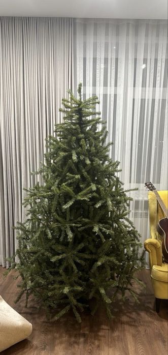 Елка искуственная